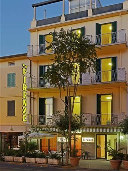 Firenze 2* Viareggio